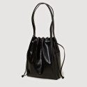플로르(FLOR) 릴리 드로스트링 숄더백 Lily String Shoulder Bag Black