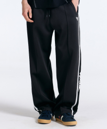 LOGO TRACK PANTS [BLACK]