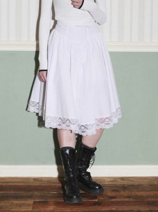 리마지(REMAGIE) Corset Lace Hem Skirt (White)