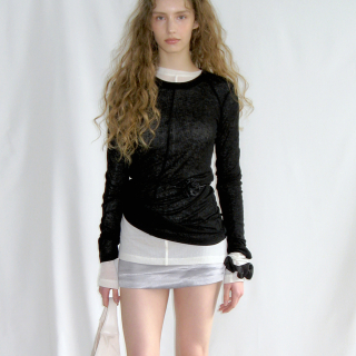 썬번 프로젝트(SUNBURN PROJECT) Semi Low-rise Satin Mini Skirt (...