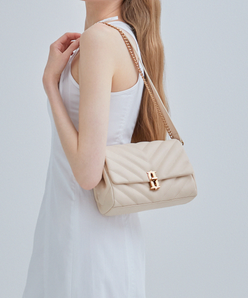 제이에스티나() MITE SM 퀼팅크로스 IV (JHNCHE4BS450IV010) 상품 이미지