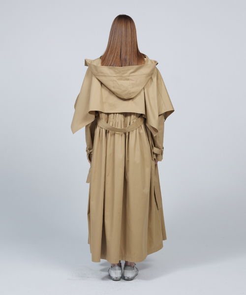 Back pleats long trench coat