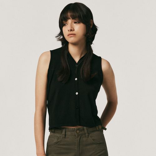 AR_V-neck knitted vest
