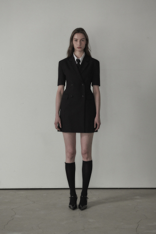 마우솔레움(MAU SOLEUM) 젠 하프슬리브 수트 자켓 드레스 - 블랙