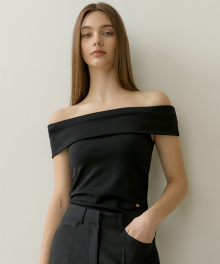 DRAW OFF SHOULDER TOP BLACK