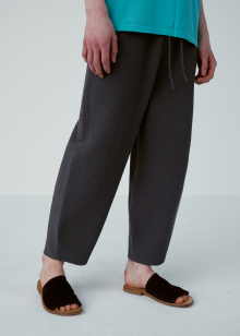 Organic cotton oval silhouette pants_Graphite