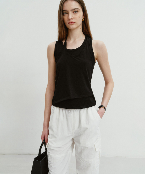 LAYERED SLEEVELESS TOP BLACK_UDTS4B230BK