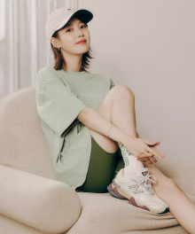 NBNSE2P012 / WOMEN 6인치 하이라이즈 하프레깅스 (KHAKI)