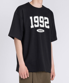 오버핏 크루넥 1992 반팔 티셔츠 블랙