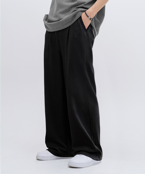 MUSINSA | LEMAIN SECOND One-Tuck Wide Sweat Pants [Black]