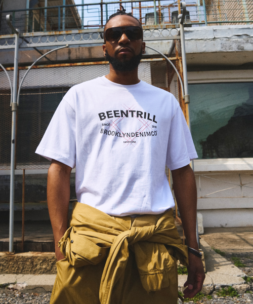 빈트릴 뉴욕(BEENTRILL NEWYORK) [BEENTRILL X BROOKLYNDENIM] 아치로고 컴포트핏 반팔 티셔츠 ...