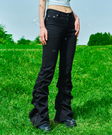 Women shirring bootcut denim pants [black]
