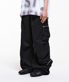 TCM vintage cargo pants (black)