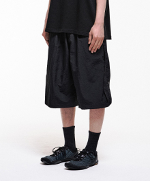 TCM fish half pants (black)