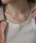 메리모티브(MERRYMOTIVE) Shiny peach crystal necklace