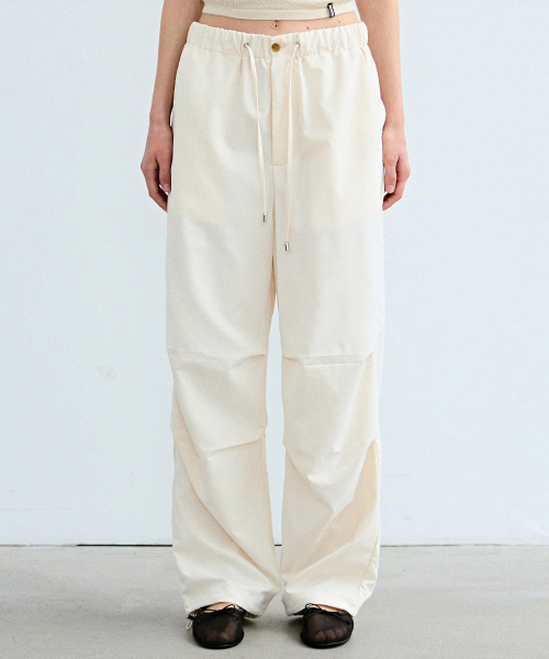 MINIMAL PARACHUTE PANTS CREAM