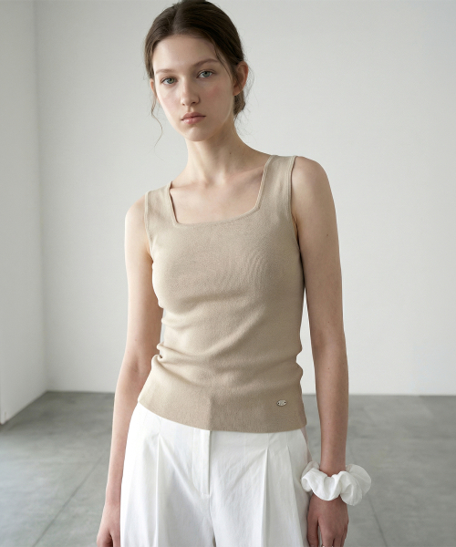Трикотажный топ CHLOE SQUARE NECK SLEEVELESS KNIT (3 цвета)