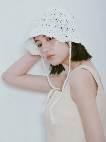 Crochet Bonnet in Ivory VX4MA311-03