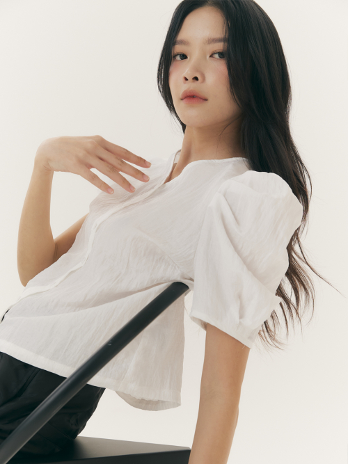 유가당(YUGADANG) Meok blouse_white - 사이즈 & 후기 | 무신사