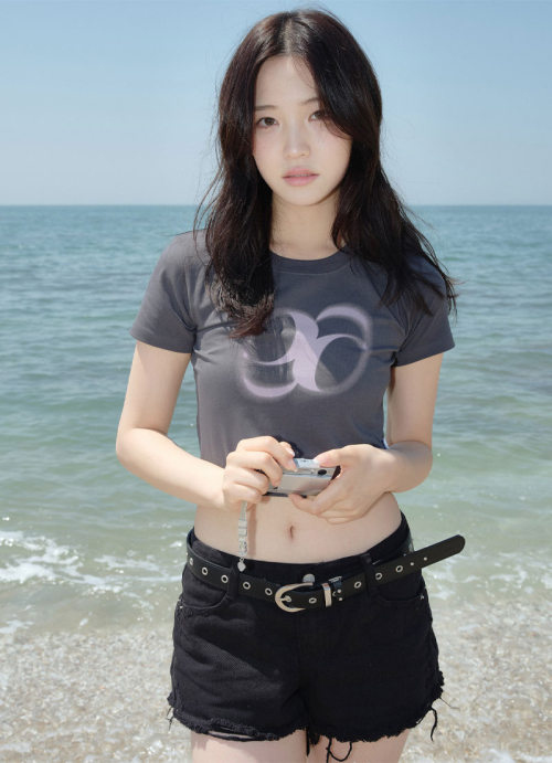 애즈온() HOLIDAY CROPPED T-SHIRT / CHARCOAL 상품 이미지