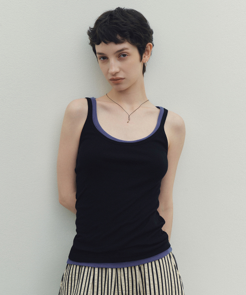 Soft Stretch Tencel U-neck Sleeveless (Black)