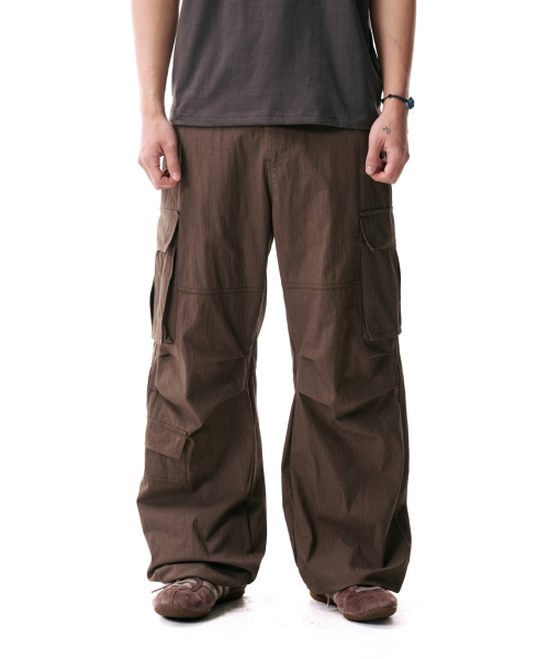 Textured Side Pocket Cargo Pants (Brown)