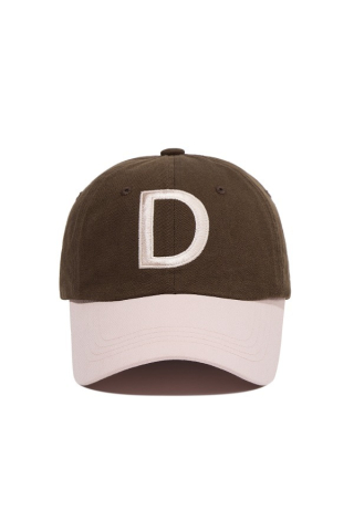 다이닛(DEINET) D COLOR BLOCK CAP IN BROWN