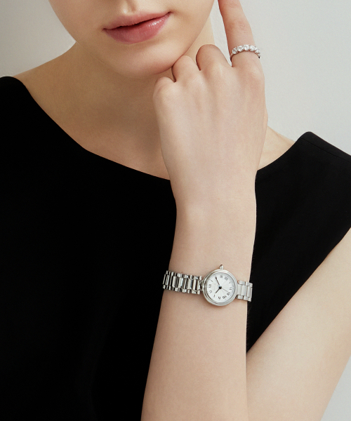 제이에스티나() Nuovo Tempo 라운드 메탈 시계 - 실버 (JWT2ME4BS401WHWH0) 상품 이미지