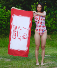Hello Kitty Beach Towel - Red