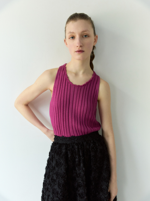시엔느() Ember Sleeveless Top (Magenta) 상품 이미지