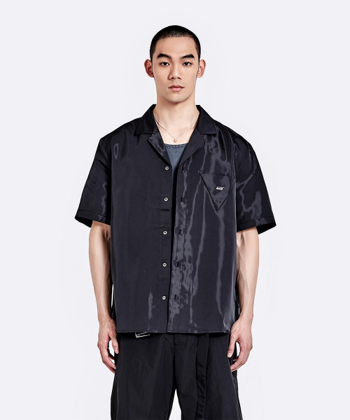 Shiny Half shirt - Black