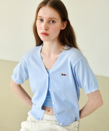 [WOMAN] BABY LESSER LOGO WAPPEN HALF KNIT CARDIGAN BABY BLUE