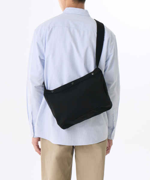 캔버스 뉴스페이퍼 백