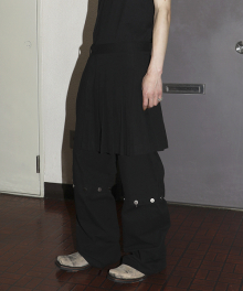 skirt layered snap pants (black)