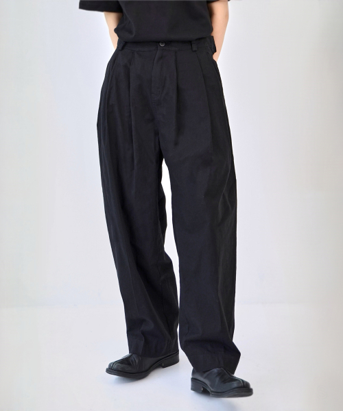 3-tuck linen pants