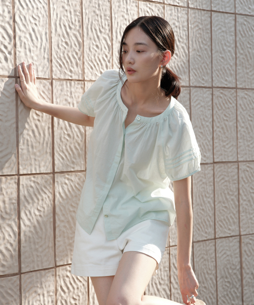 Marge round blouse