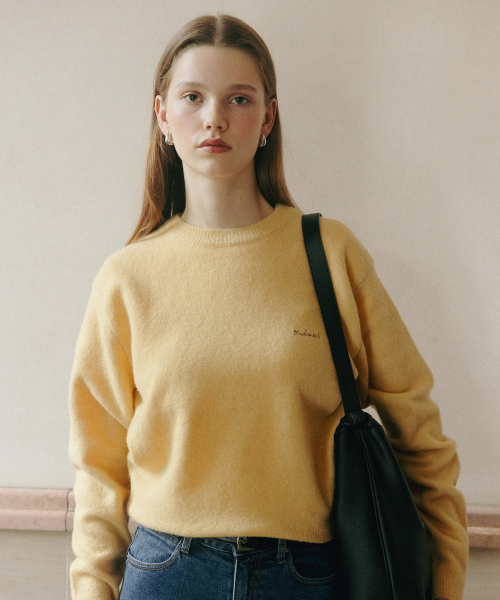 WOOL ROUND KNIT PULLOVER YELLOW