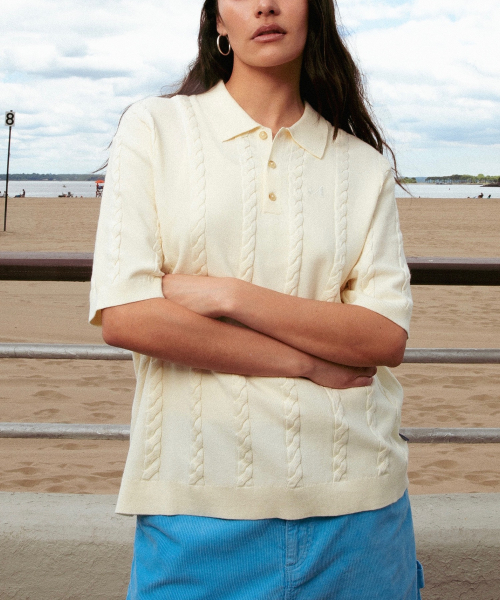 (M) вязаное поло косами CABLE KNIT POLO IVORY