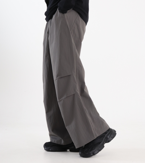 버튼서울() 나일론 파라슈트 드로스트링 밴딩 팬츠 (다크 그레이) 상품 이미지