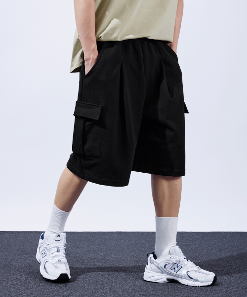 Heavy-Duty One-Tuck Cargo Training Shorts Black