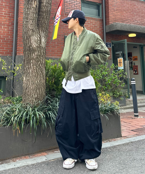 아이돈워너셀() Andy Twill Balloon Cargo Pants Navy 상품 이미지