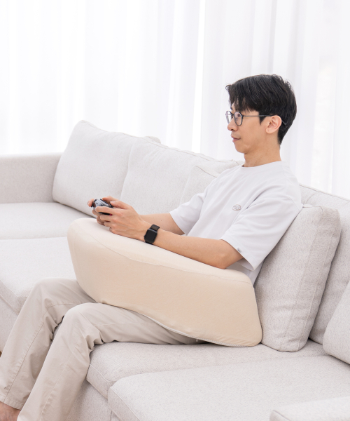 레벨업쿠션 170 어깨가 편안한 독서대 뜨개질쿠션 노트북거치대