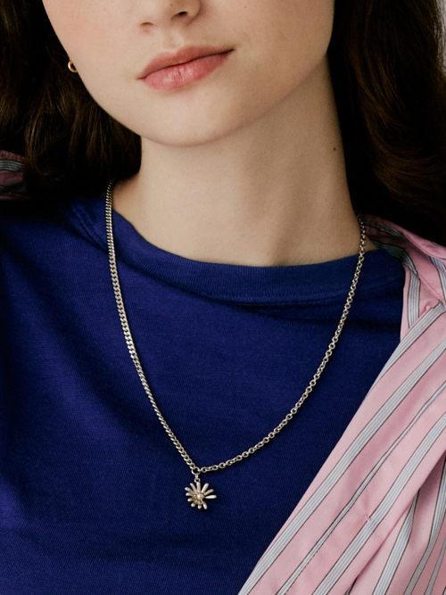 빈티지헐리우드(VINTAGE HOLLYWOOD) Flutter Daisy Necklace