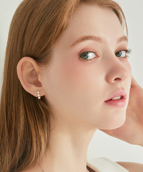 제이에스티나() LALA J 진주 귀걸이 (JJLJEI4BF382SR000) 상품 이미지