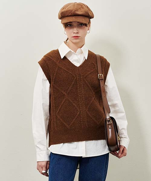 Вязаный жилет из альпаки_Brown