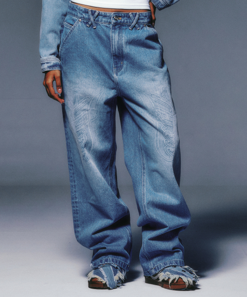 LOGO EMBOSSED DENIM брюки LIGHT BLUE