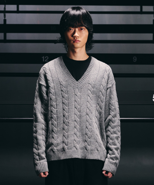 302 V-neck Knit серый