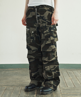 더바이닐하우스(THEVINYLHOUSE) MILITARY CARGO PANTS CAMO 상품 이미지