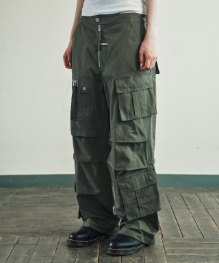 더바이닐하우스(THEVINYLHOUSE) MILITARY CARGO PANTS KHAKI 상품 이미지