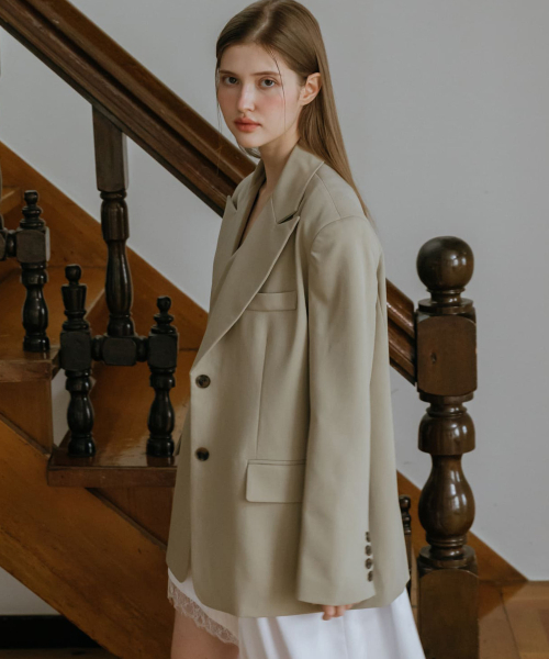 STRAP BELTED куртка / BEGIE